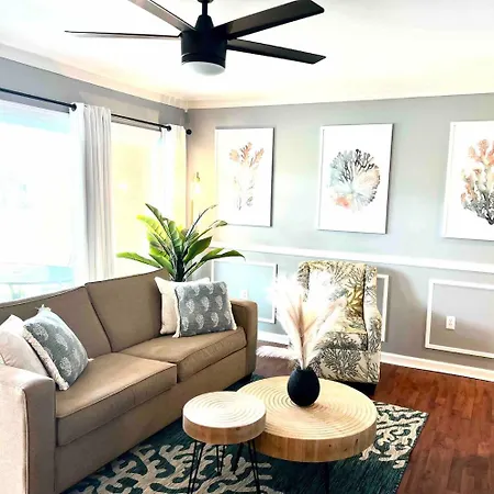 Sandy Pearl Lake View 3 Pools Central Destin